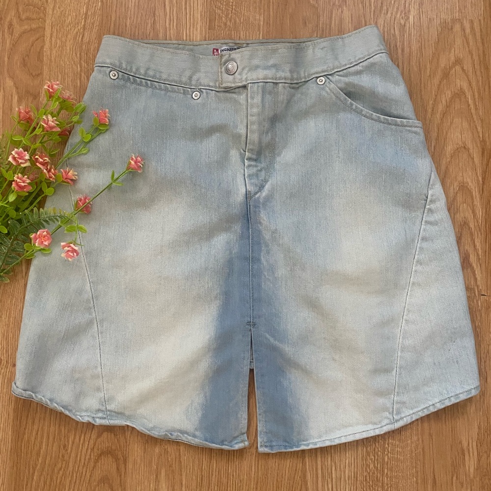 Levi’s (low-hi) jean skirt